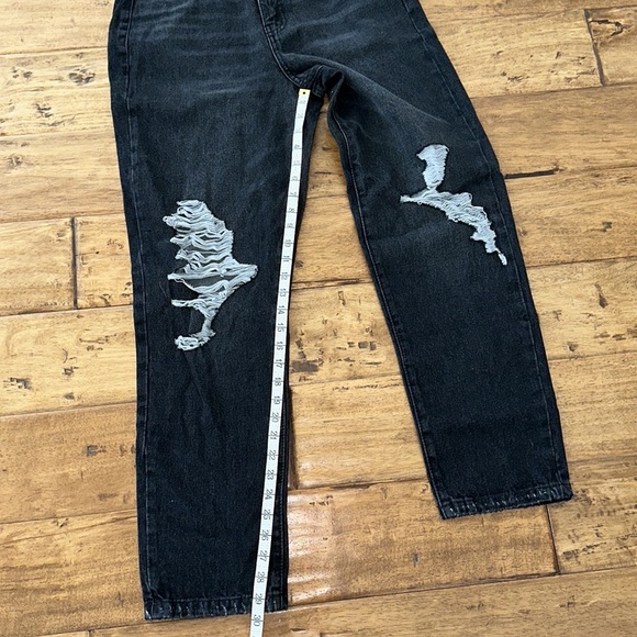 RSQ Women’s Black Destroyed High Rise Jeans - Picture 4 of 9